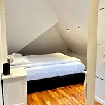 Apartment Lovely With A View, Garden And Parking