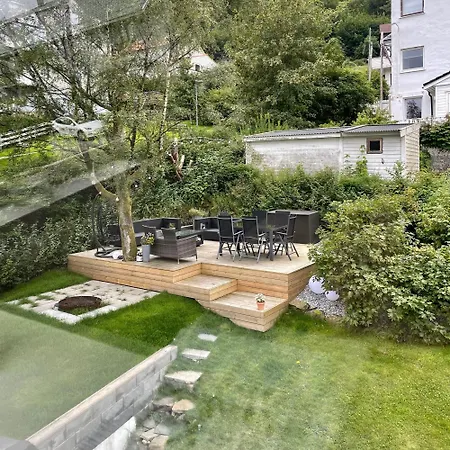 Lovely With A View, Garden And Parking Apartment *